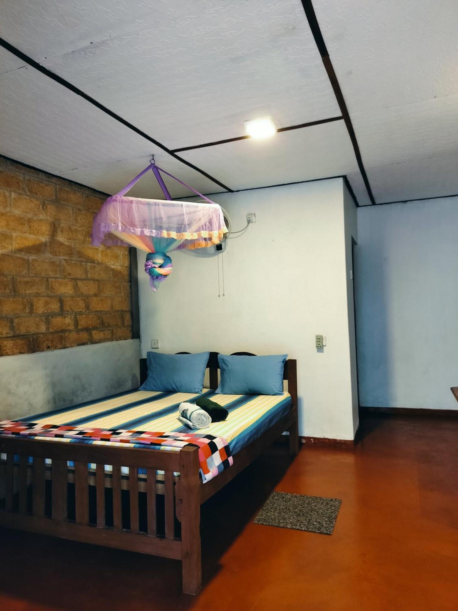 Nancy Guest Hotel Mirissa Ngoại thất bức ảnh