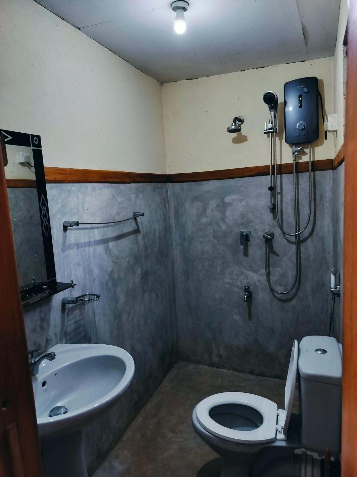 Nancy Guest Hotel Mirissa Ngoại thất bức ảnh