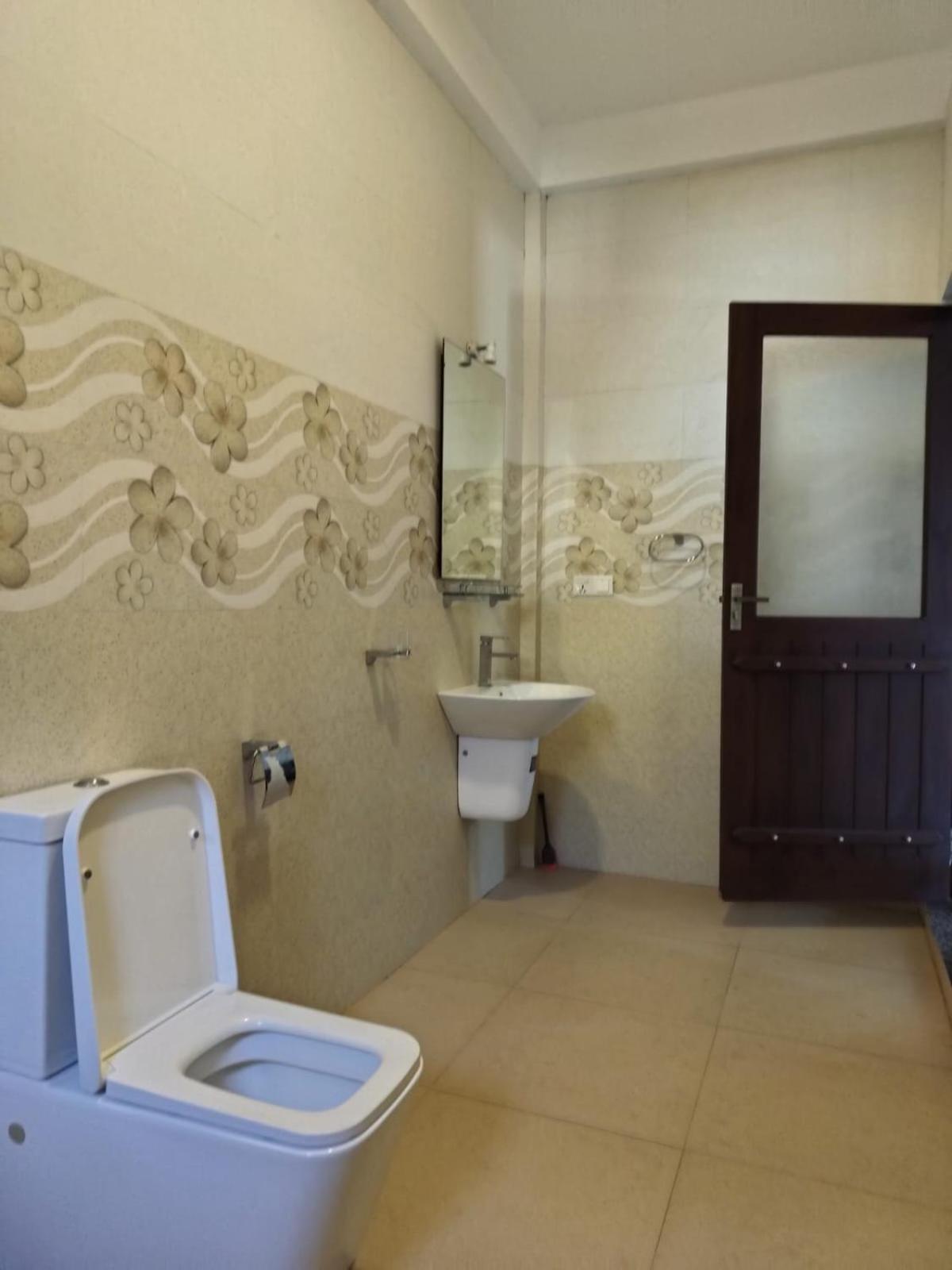 Nancy Guest Hotel Mirissa Ngoại thất bức ảnh