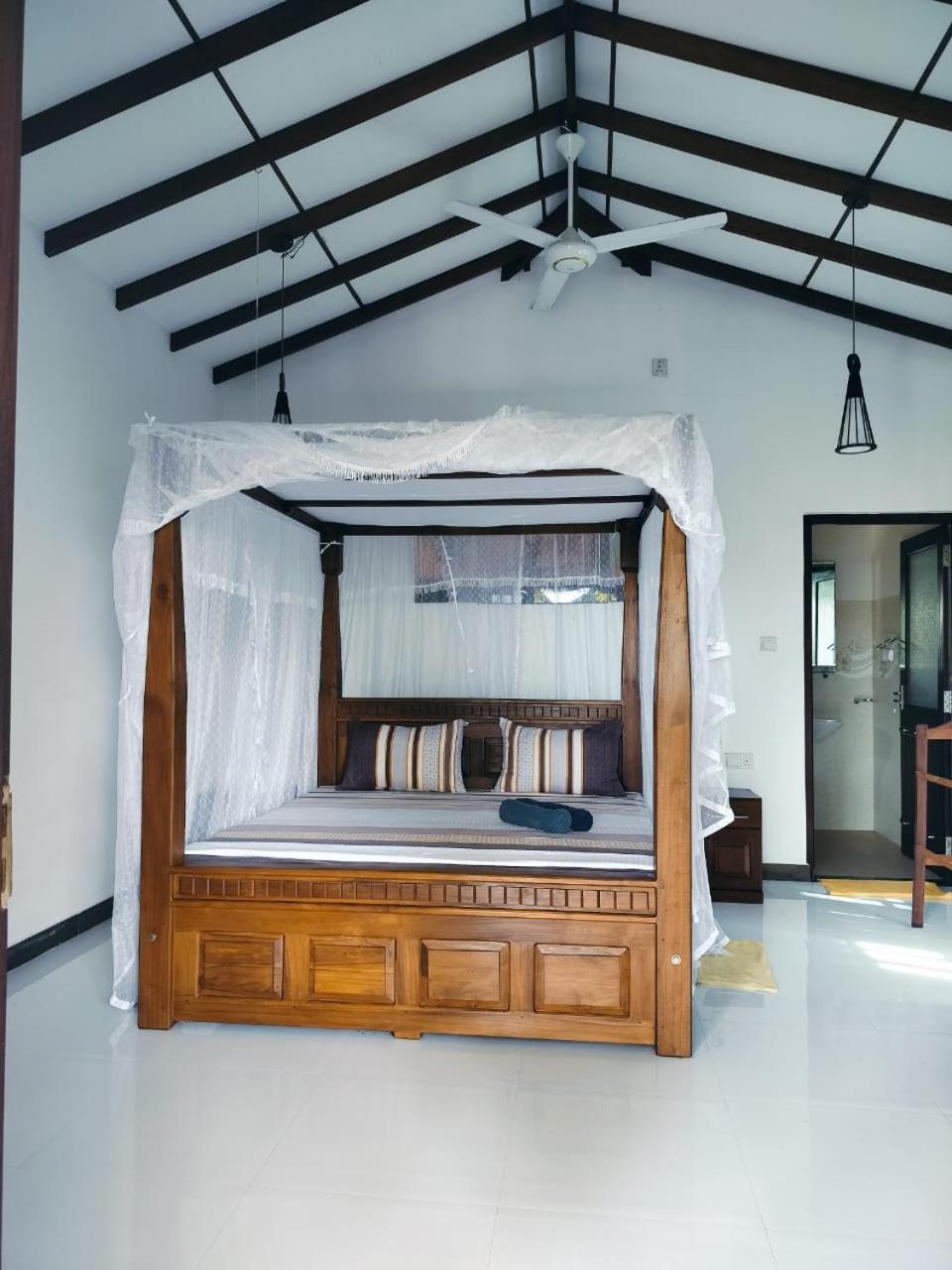Nancy Guest Hotel Mirissa Ngoại thất bức ảnh