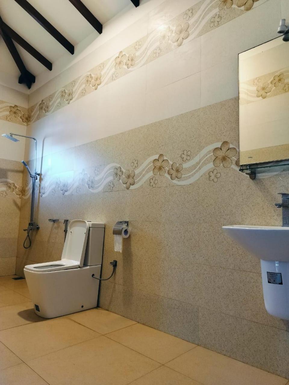 Nancy Guest Hotel Mirissa Ngoại thất bức ảnh