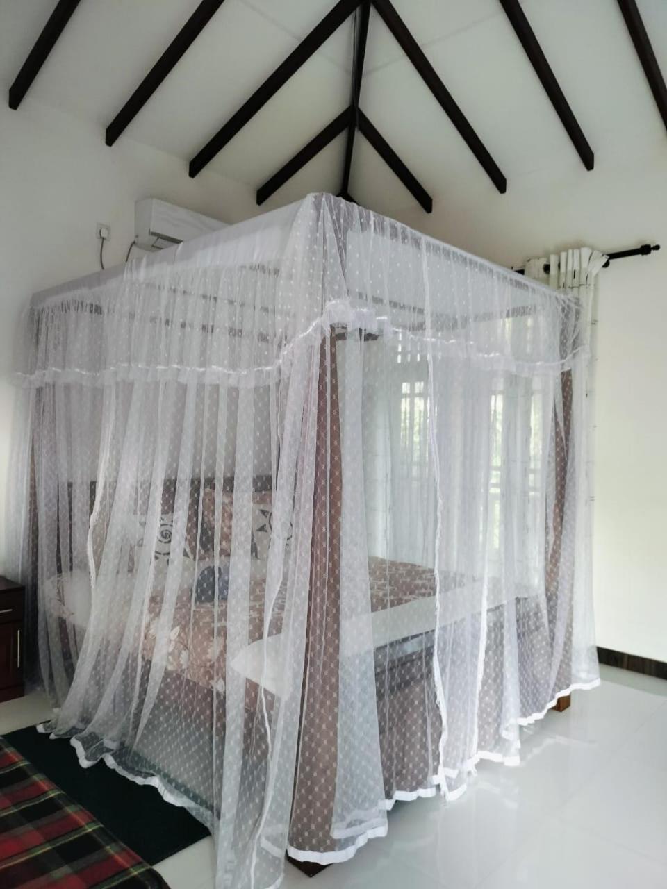 Nancy Guest Hotel Mirissa Ngoại thất bức ảnh